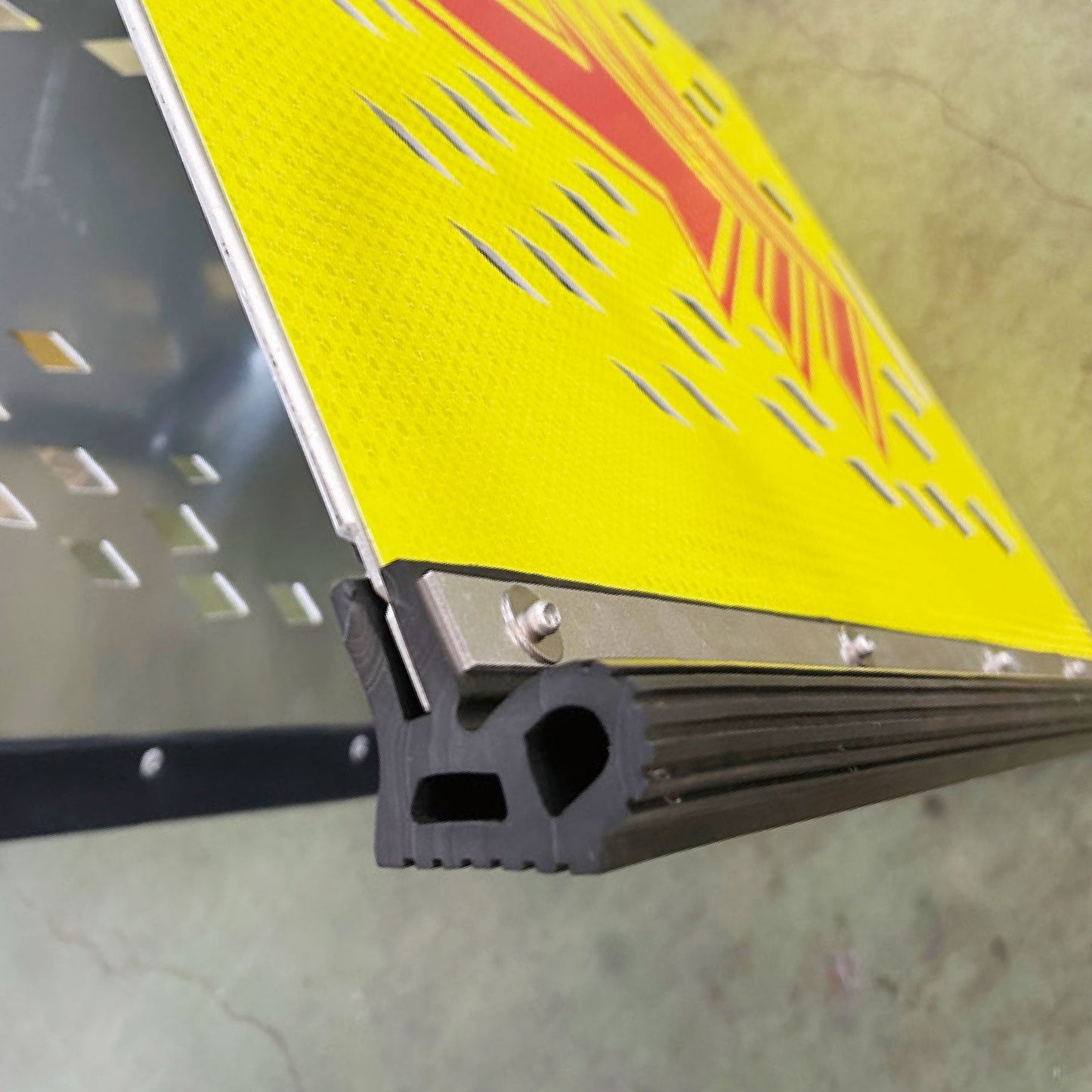 スプレッドアロー(シングル) 矢印板