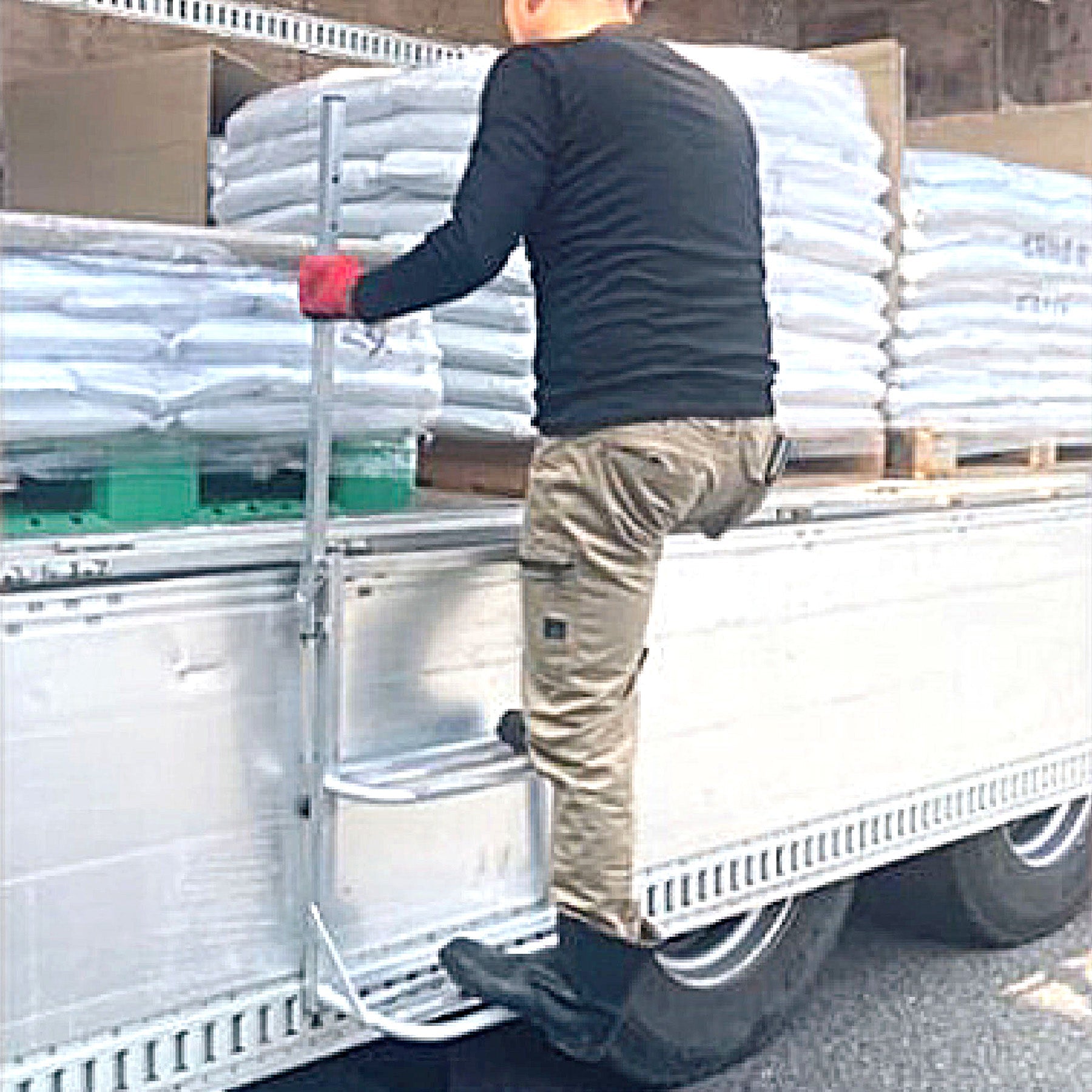 トラック用荷台はしごワイドPRO