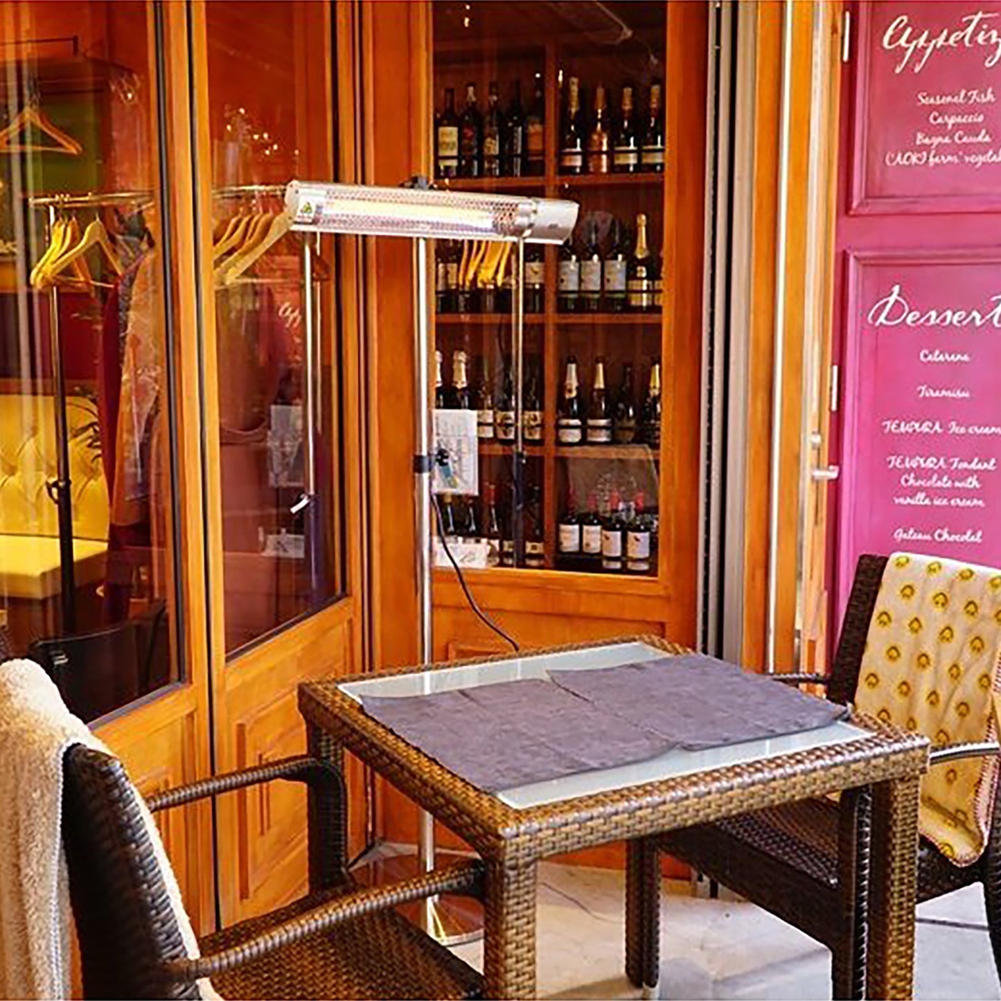 コンフォーフェアリー・シルバー100V・スタンド付オプション(横向き取付用)