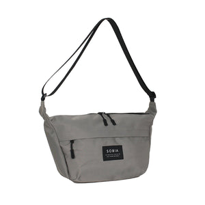 はっ水ナイロン舟形ショルダー_GG