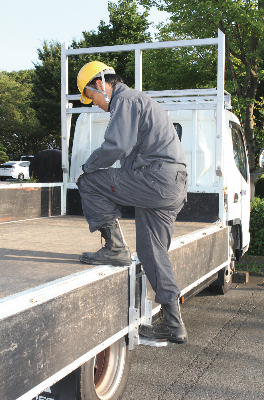 トラック荷台 昇降ステップ トラックステッパー