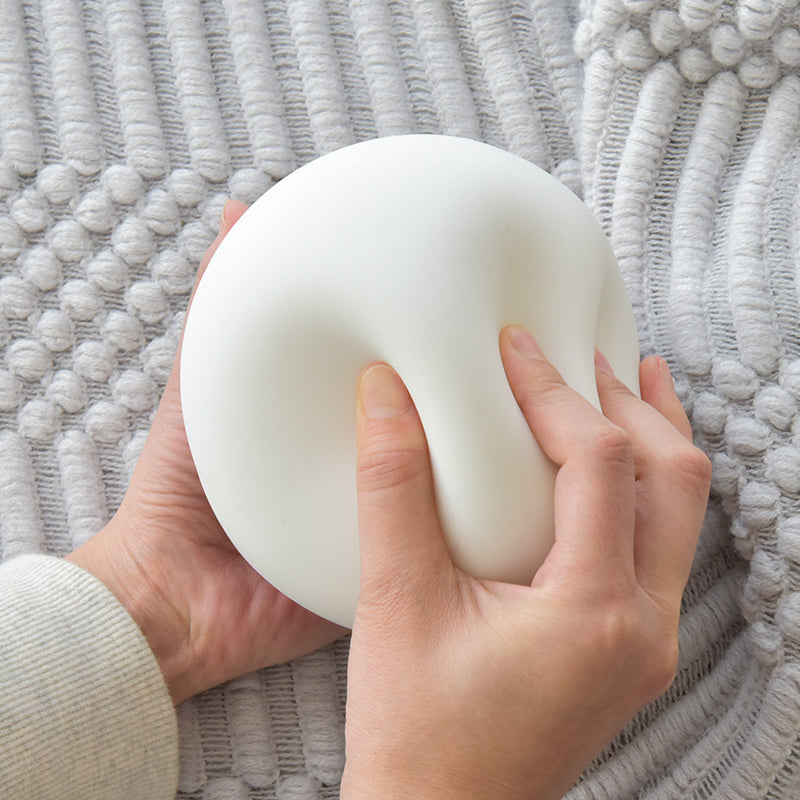 丸型シリコン湯たんぽ 氷嚢 電子レンジ加熱OK 防寒・暑さ対策 シンプル 可愛い