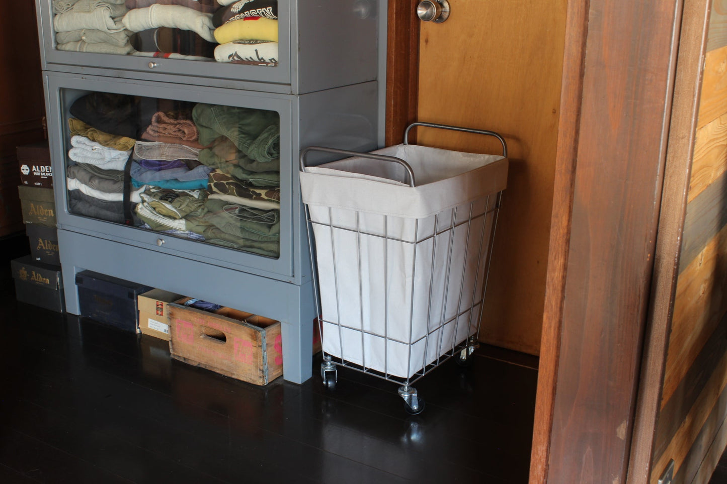 ランドリーバスケット キャスター付き スクエア 45L ホワイト