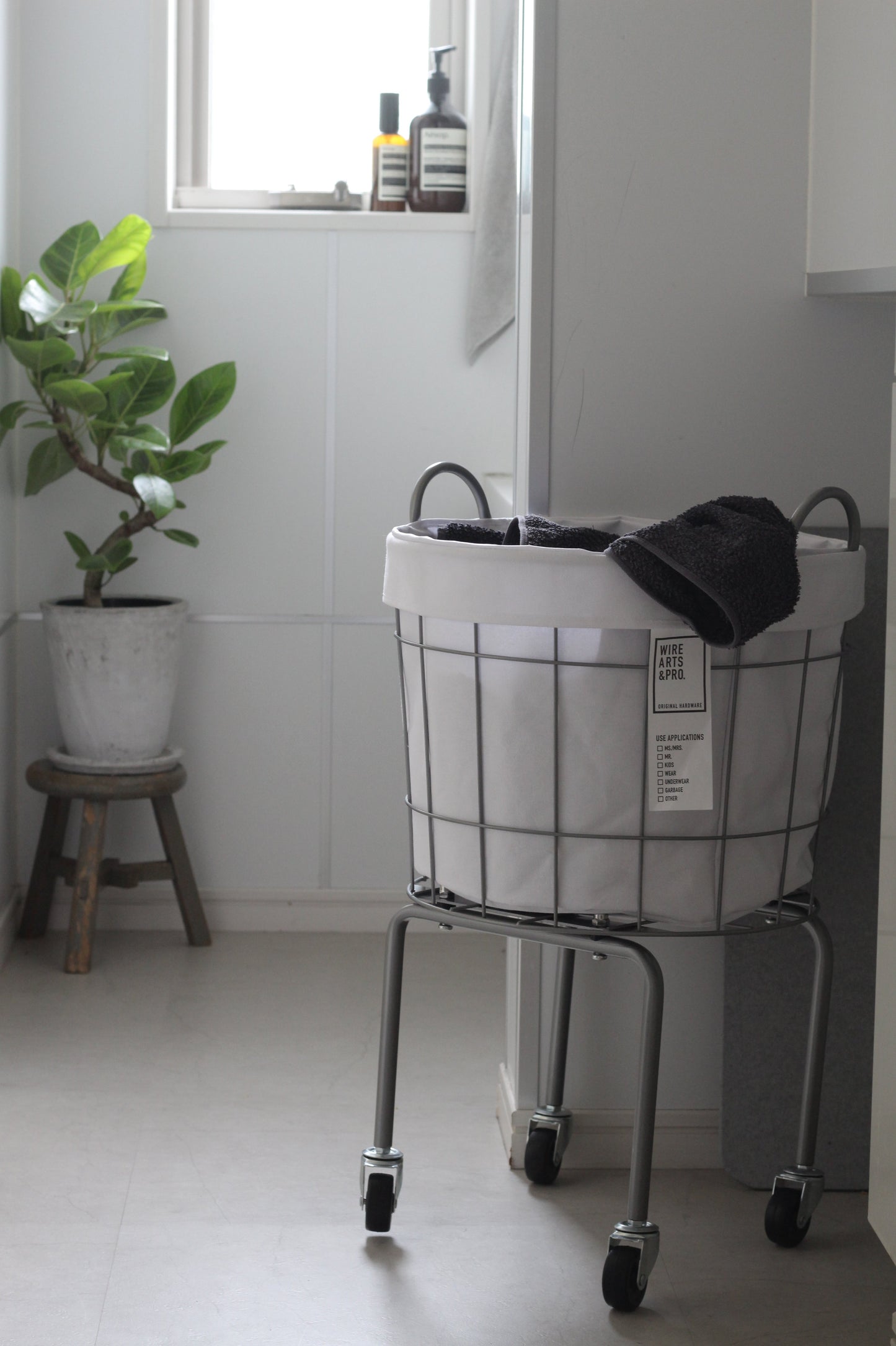 ランドリーバスケット 脚/キャスター付き ラウンド 35L ブラウン