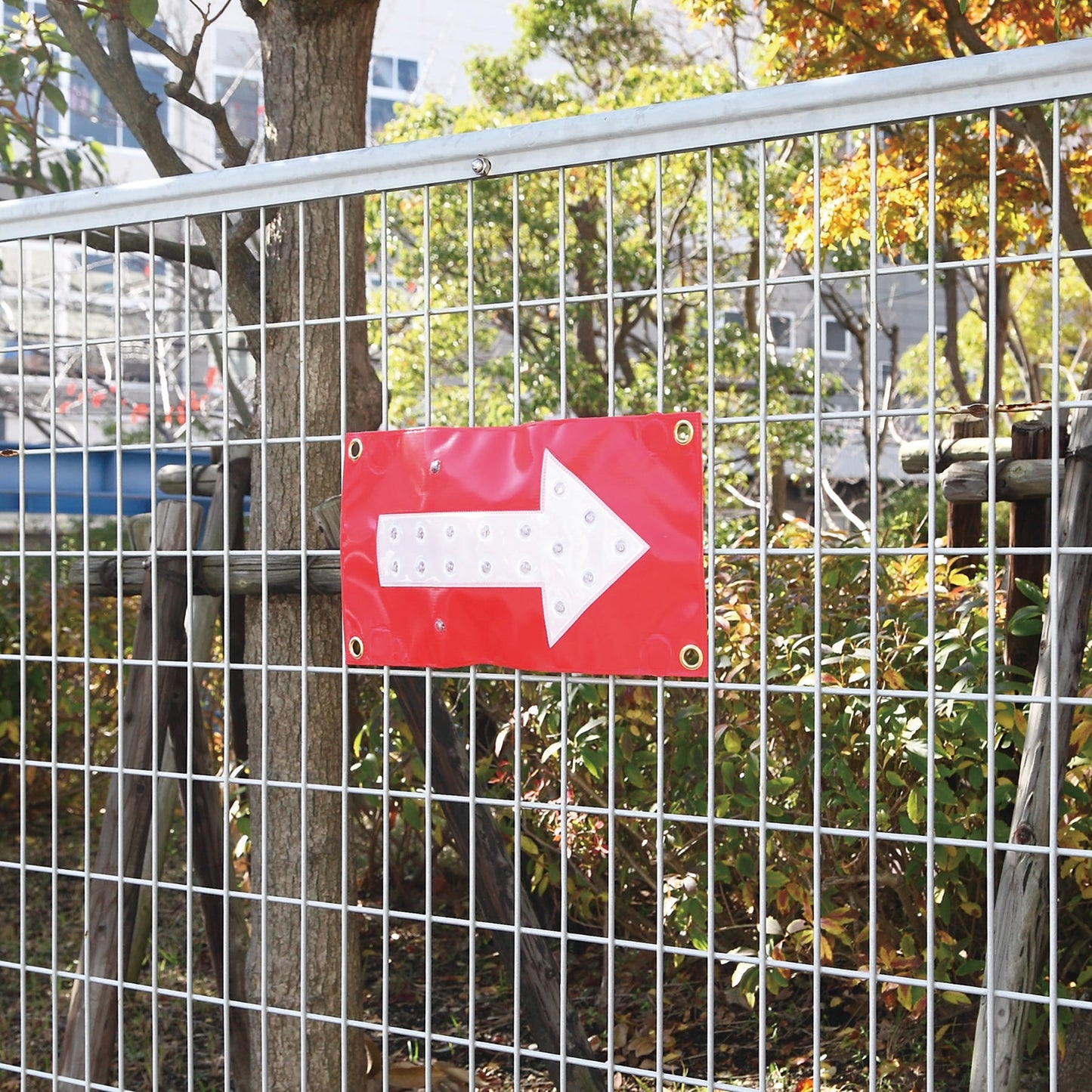 高輝度 赤LEDミニシェブロン YR-S