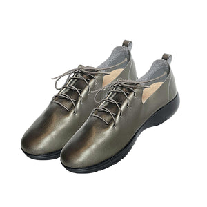 空飛ぶ撥水やわらかレースアップシューズ 超軽量 ストレッチ オリーブ 22cm