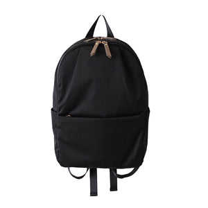 肩にやさしい軽量リュック BK