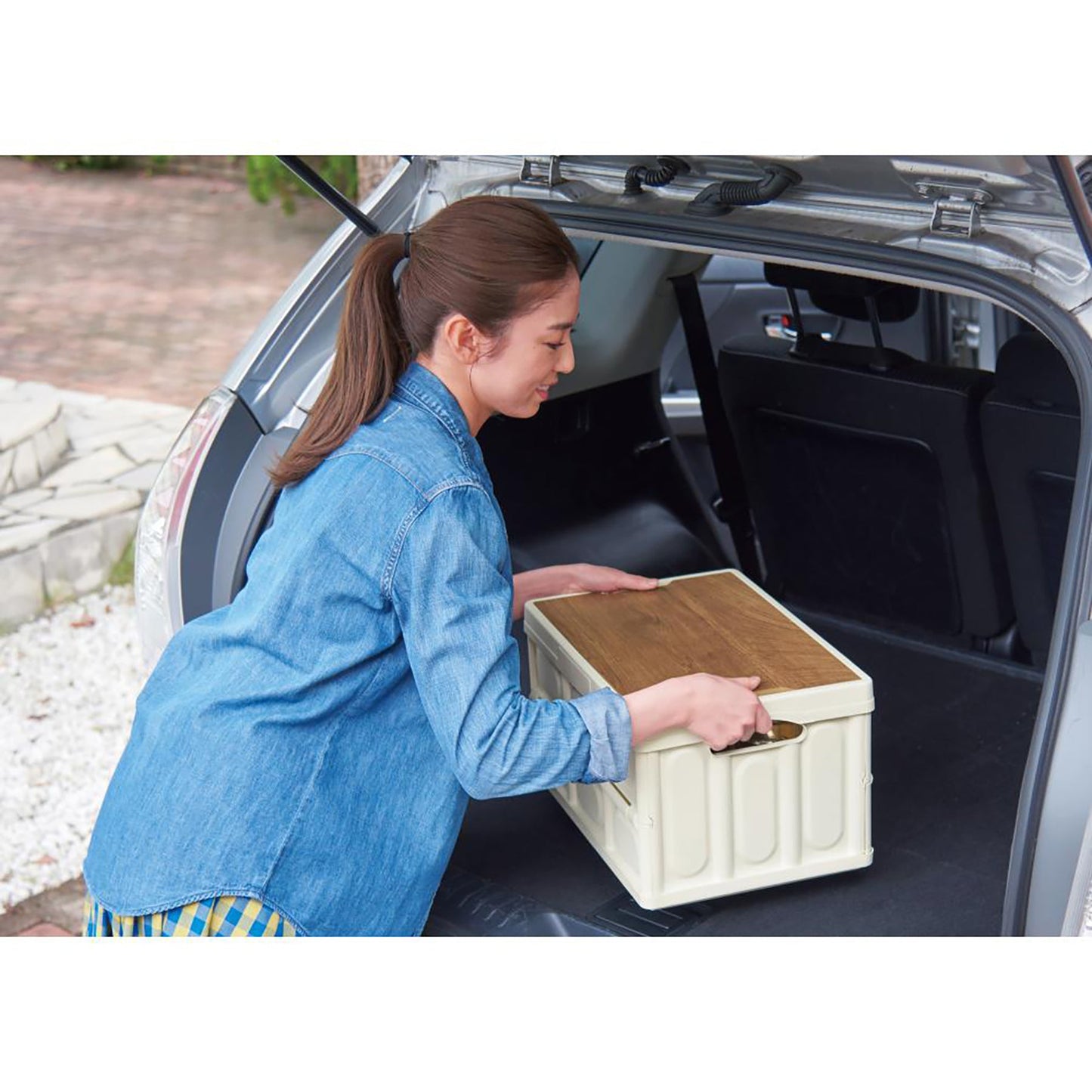 テーブルになるコンテナボックス