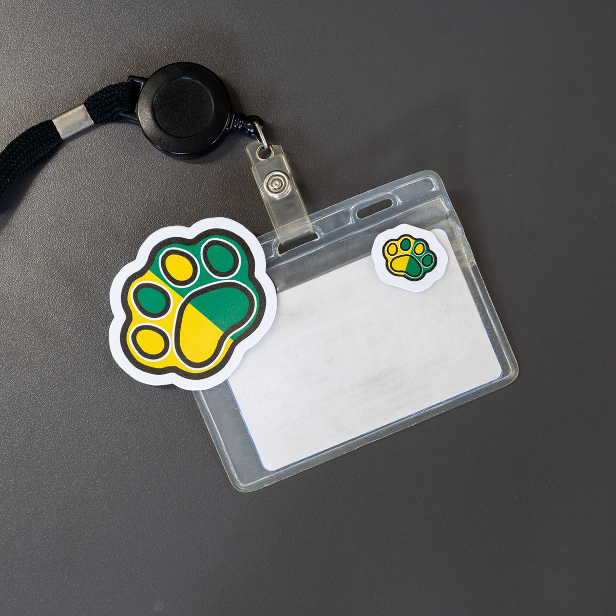 カー用品 肉球ビギナーステッカー 中