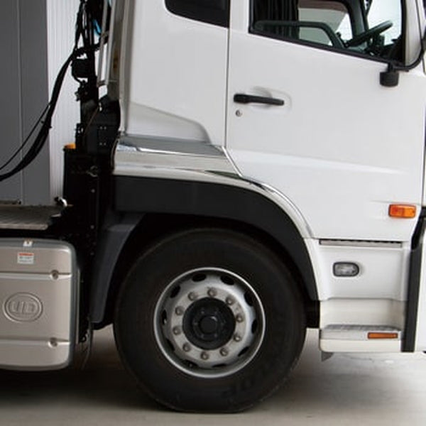 ジェットイノウエ フロントフェンダー R/L パーフェクトクオン/クオン 572383