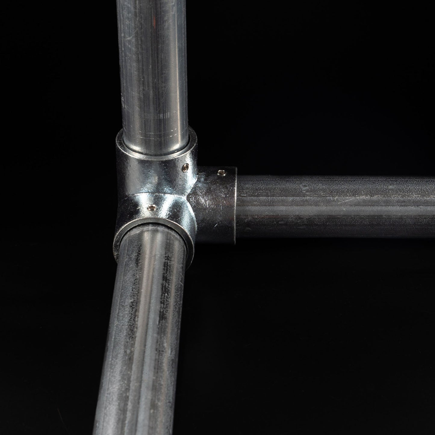 単管用ジョイント金具 Kタイプ コーナーY継ぎ