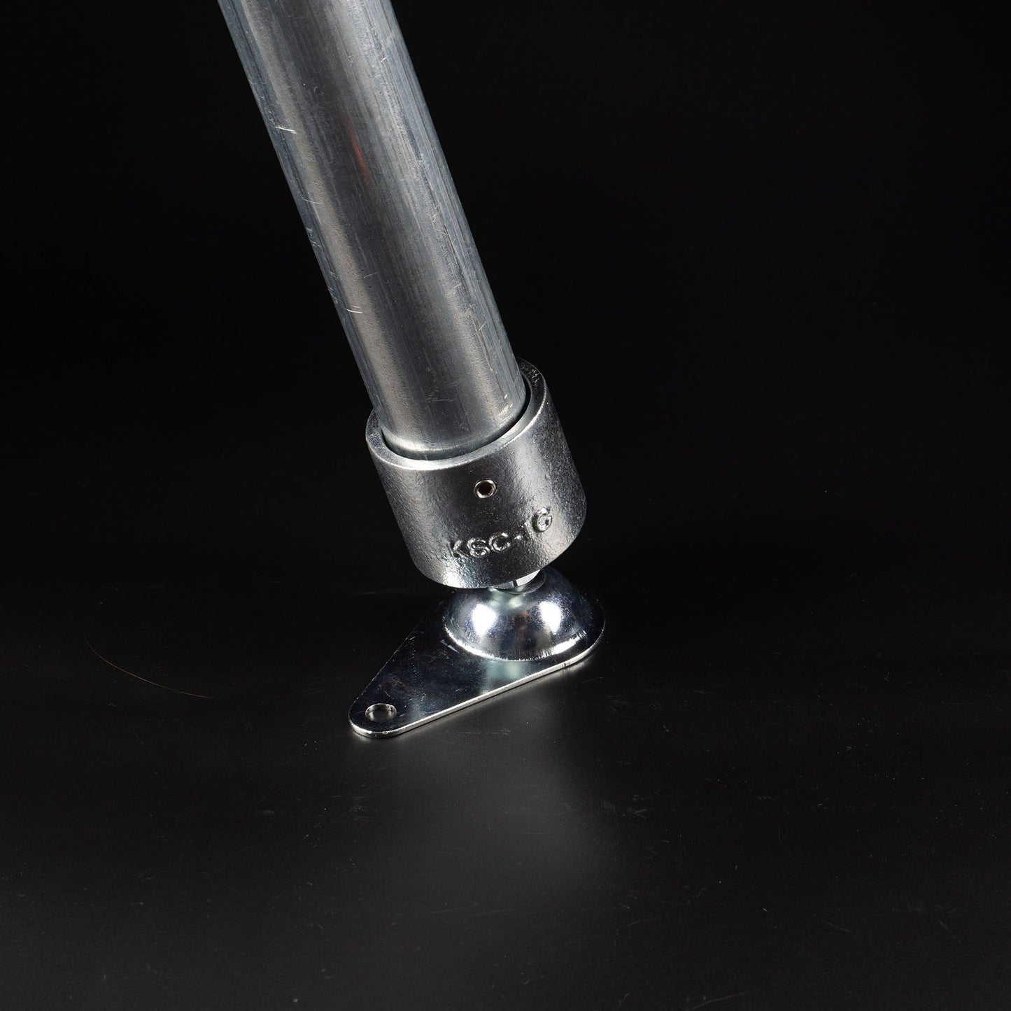 単管用ジョイント金具 Kタイプ 水平調整 アンカー カップ型