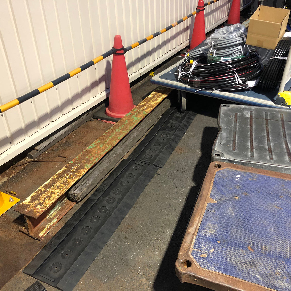 キャスターピット 停車マット 台車・カゴ車 1枚