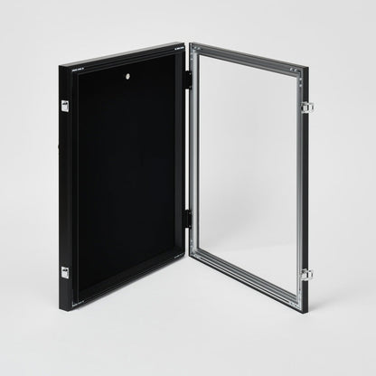 ＬＥＤユニフォームケース　Ｌサイズ　（フレーム：ビター　布：薄茶）　ＵＶアクリル