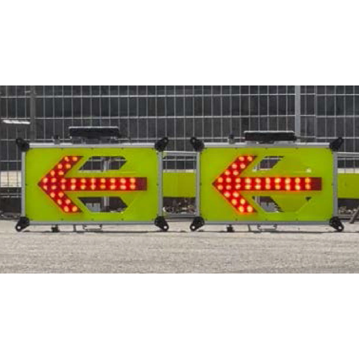 道路工事用矢印板　ディライトアロー　NHLY-H33