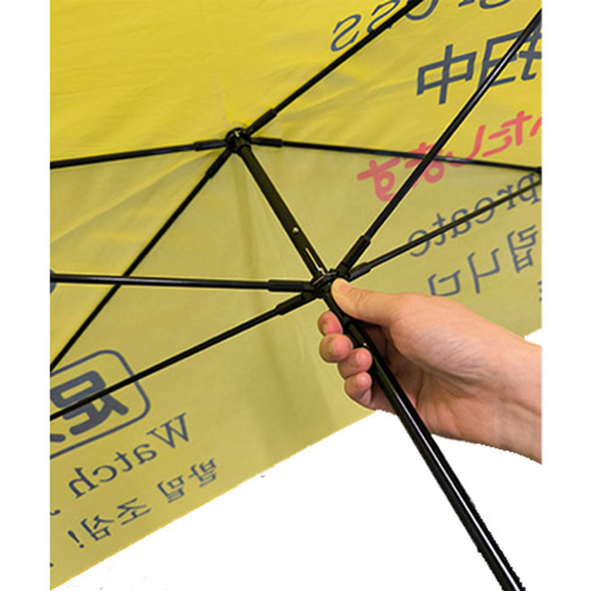 傘型サインスタンド　サインブレラ【屋内用】　清掃中