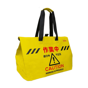 トートバッグ型　サイントート（防水）　作業中