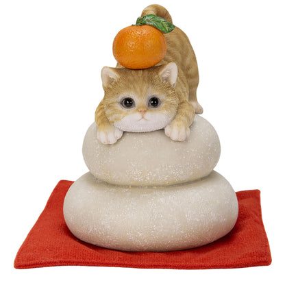 鏡餅飾り　茶トラ猫
