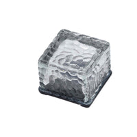 series-glass-cubic-garden-light