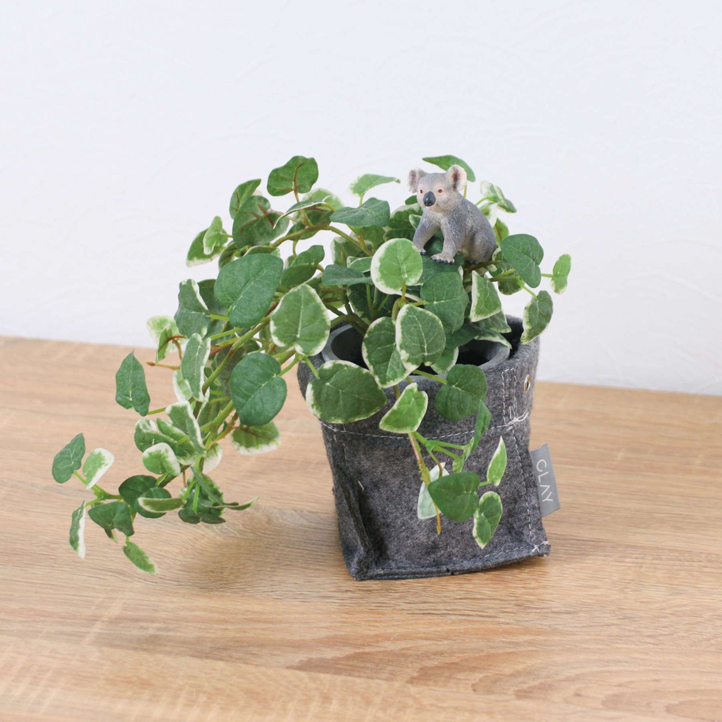 プミラフェルトポットコアラ　全長２４ｃｍ