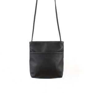 合皮シンプルポケットショルダー＿ＢＫ