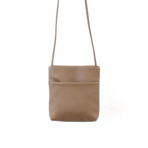 合皮シンプルポケットショルダー＿ＢＥ