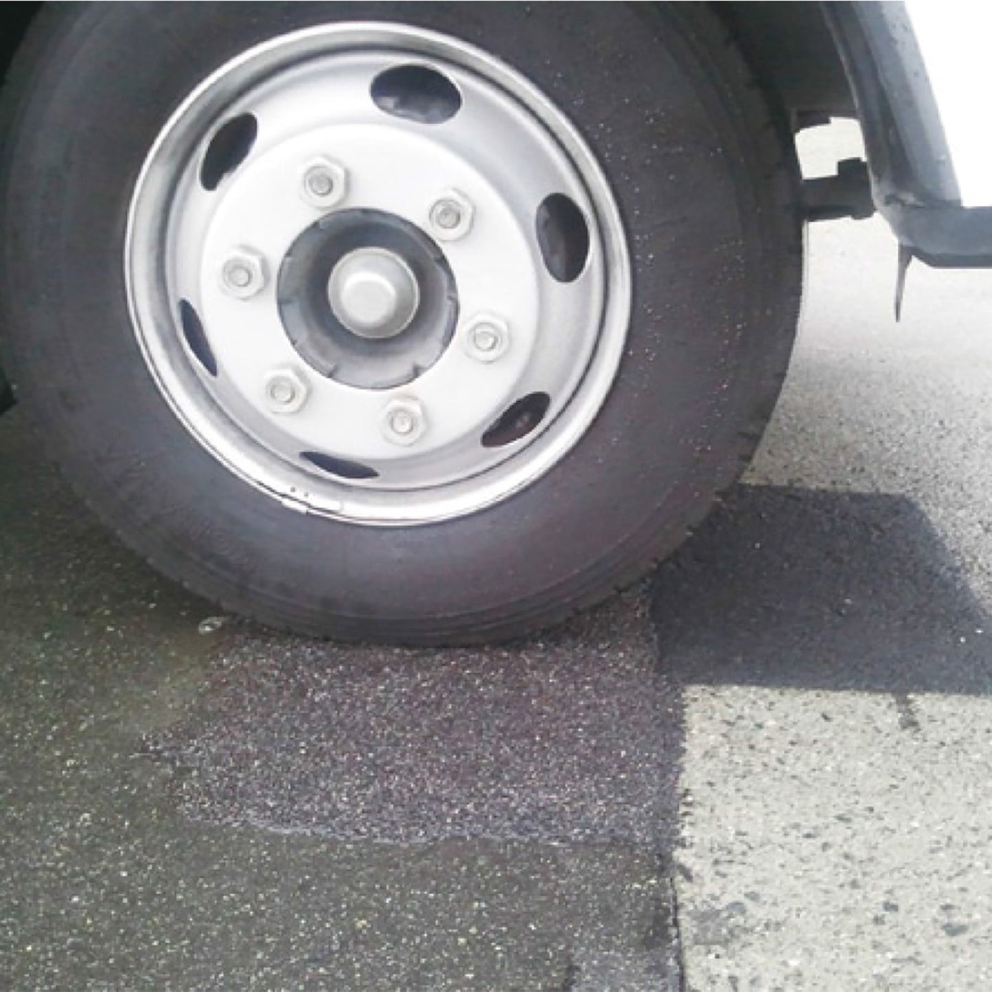 常温全天候型道路補修材　オレンジパッチ　２０ｋｇ入