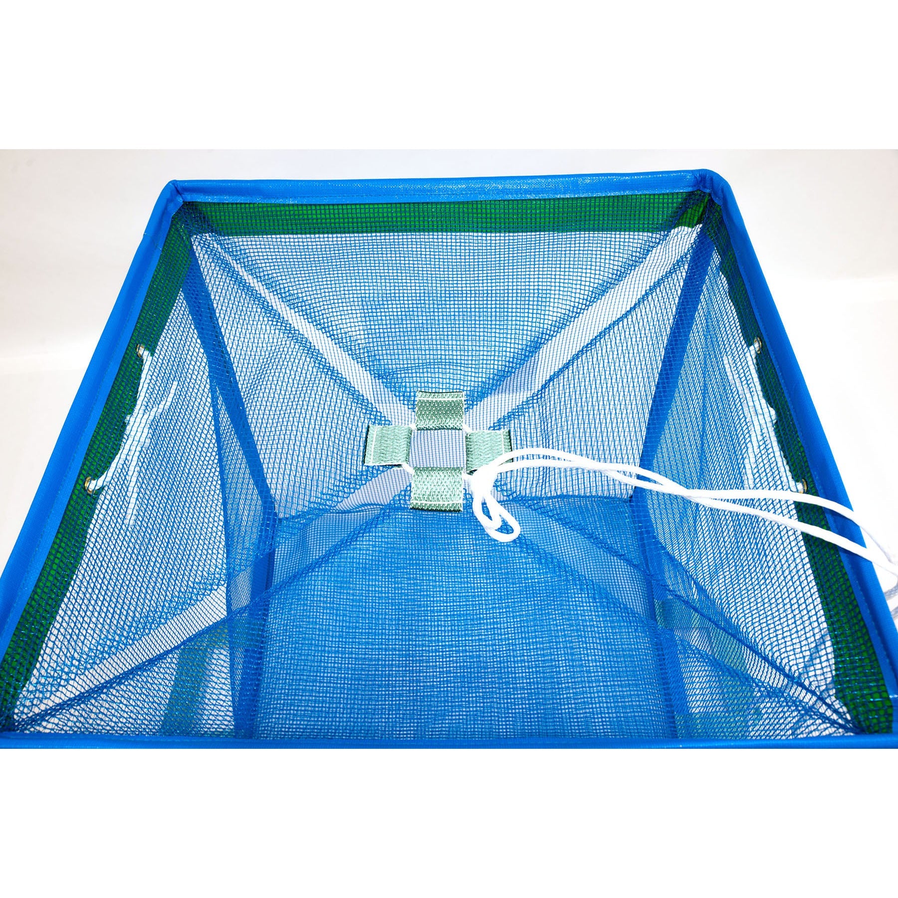 資源分別容器 ツイストボックス700 青 – GREEN CROSS-select 工事