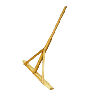 木製整地レーキ（木柄）　６７０ｍｍ