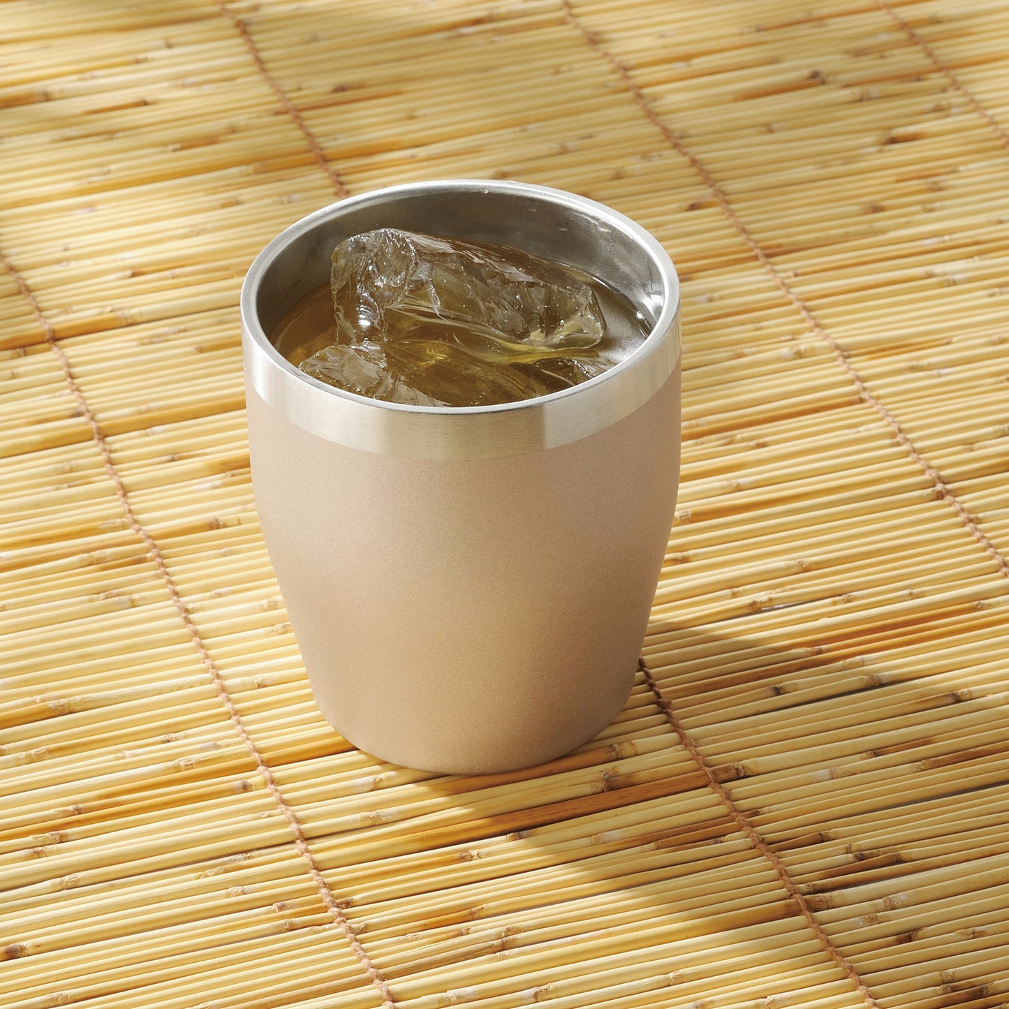 真空ステンレスカラータンブラー　３５０ｍｌ（シャンパンゴールド）