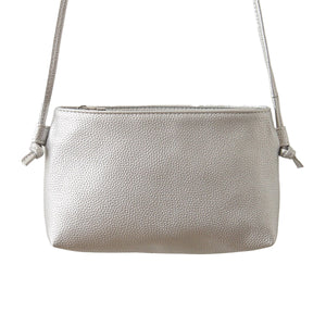 合皮シンプル　あおりポケットショルダー　ＳＶ