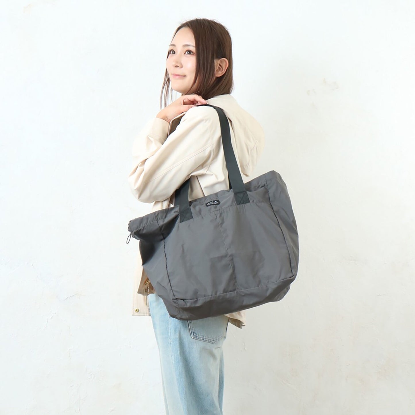 マットナイロンポケッタブルトート　ＢＫ