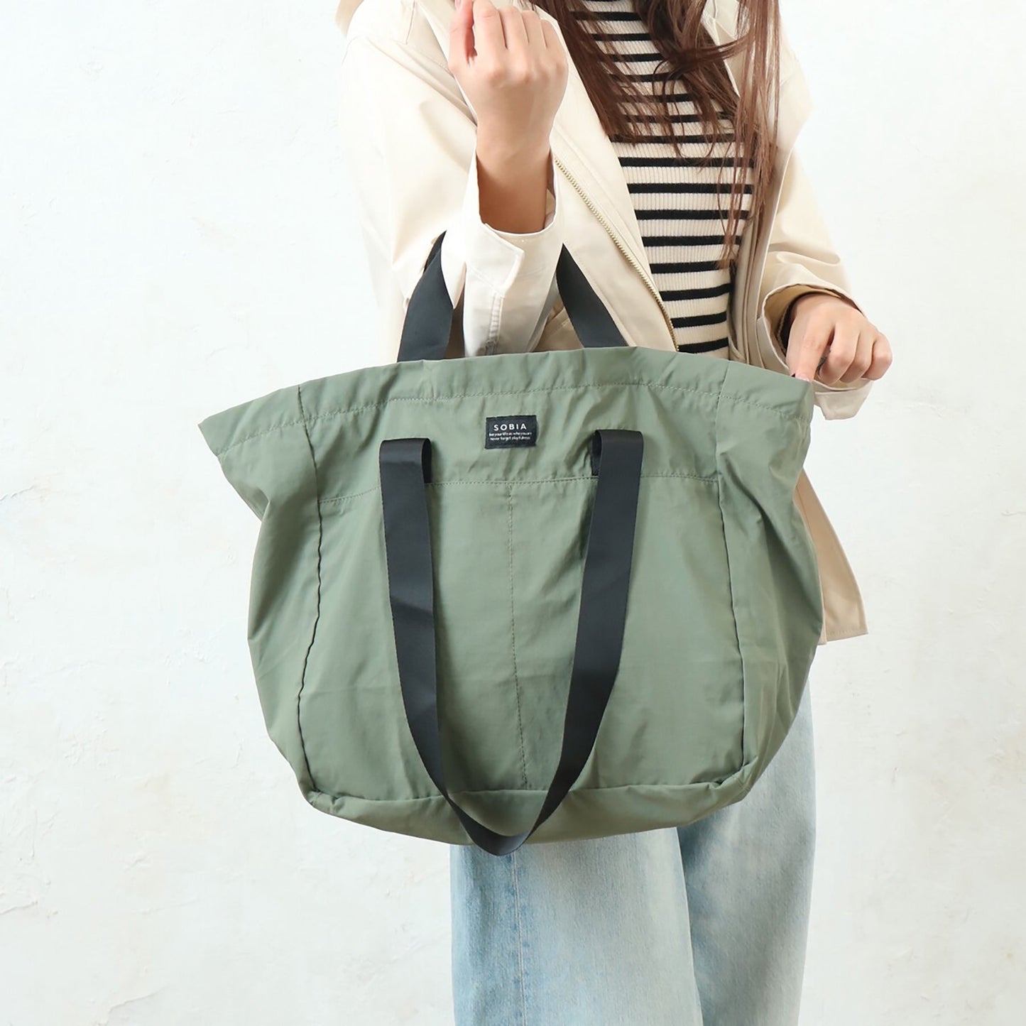 マットナイロンポケッタブルトート　ＢＫ