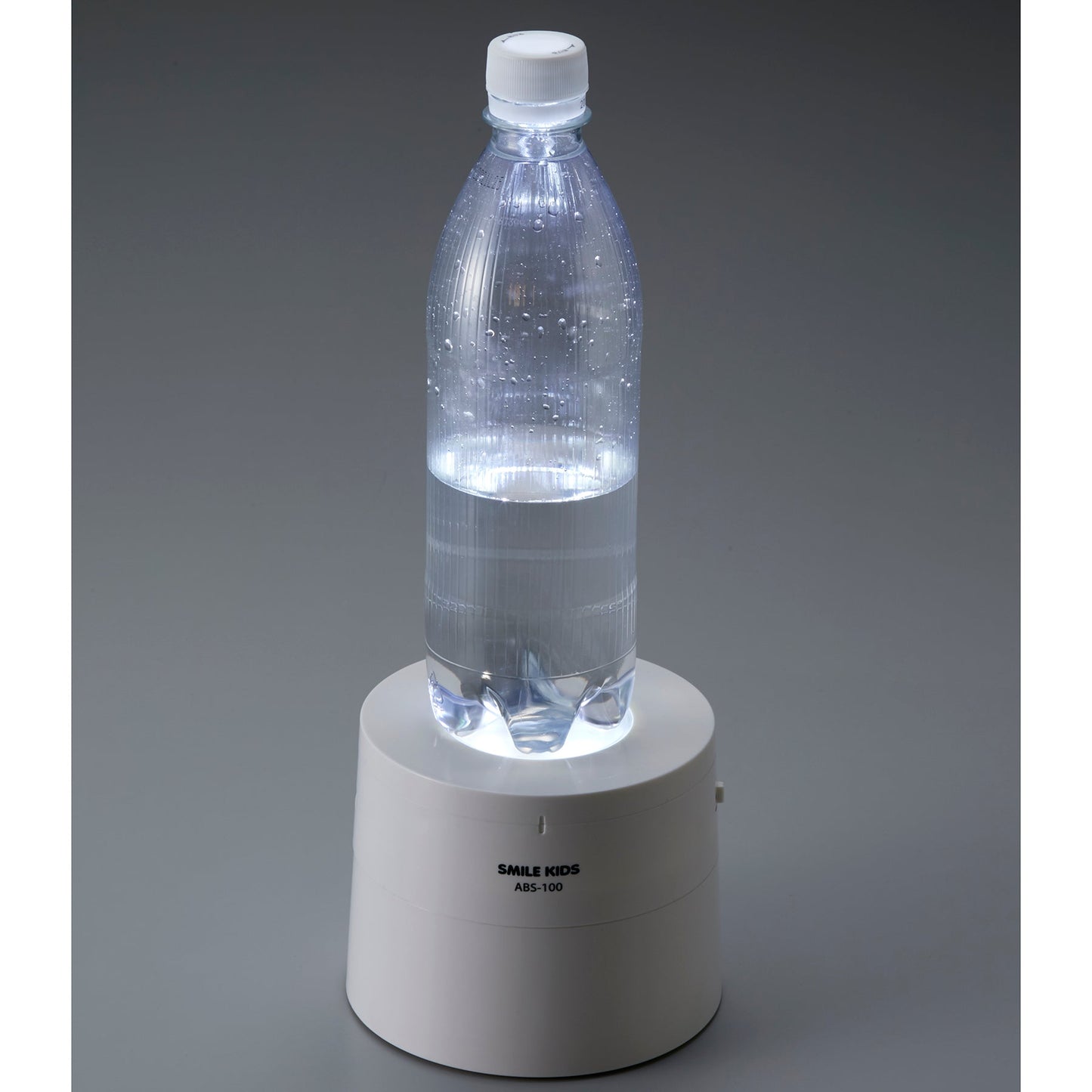 １台４役　乾電池ストッカー
