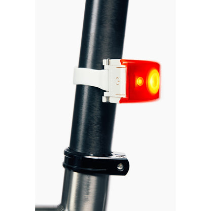 Ｃｕｒｖｅ　Ｒｅａｒ　Ｌｉｇｈｔ　自転車用カーブリアライト　Ｗｈｉｔｅ