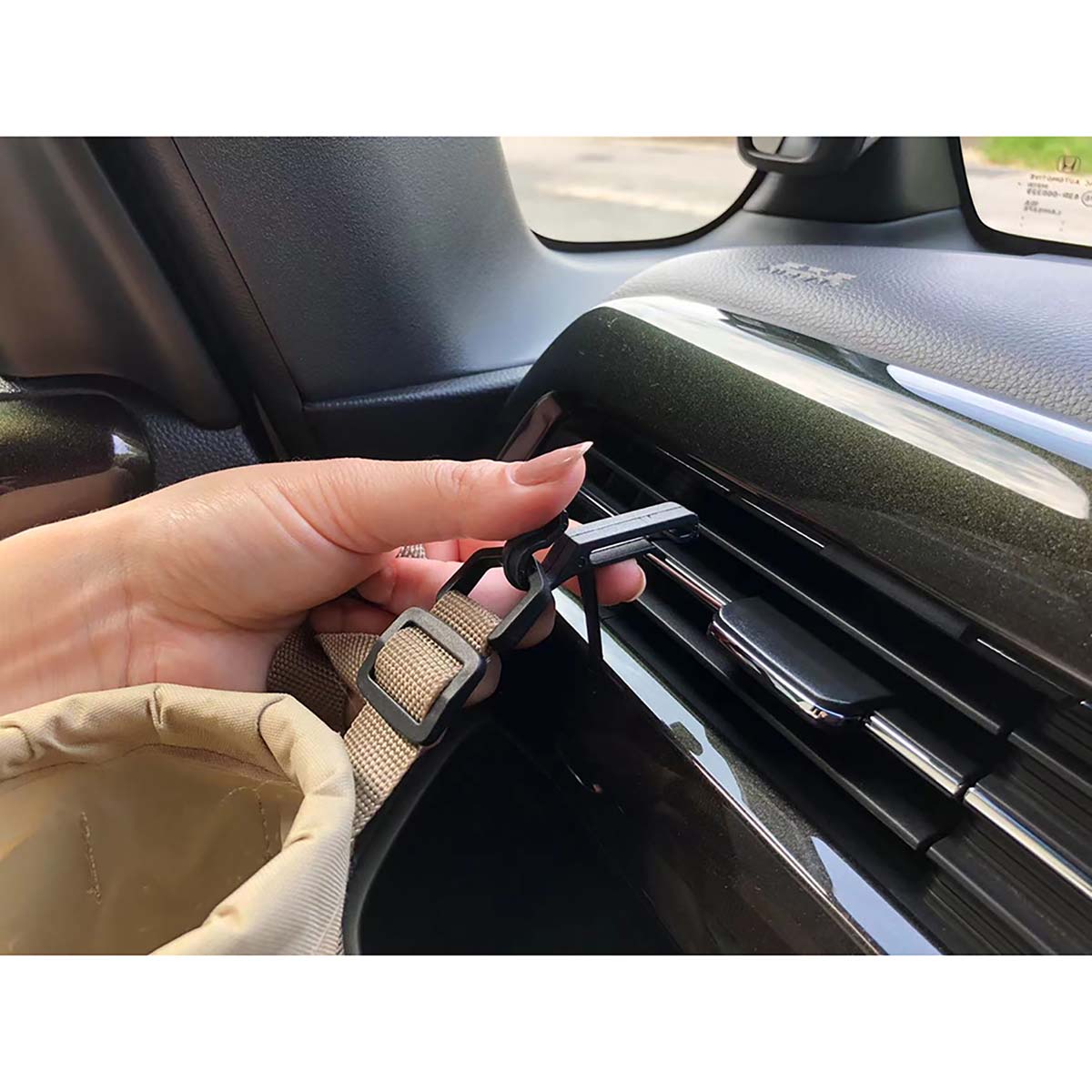 カー用品　プラウドギア　マルチドリンクホルダー