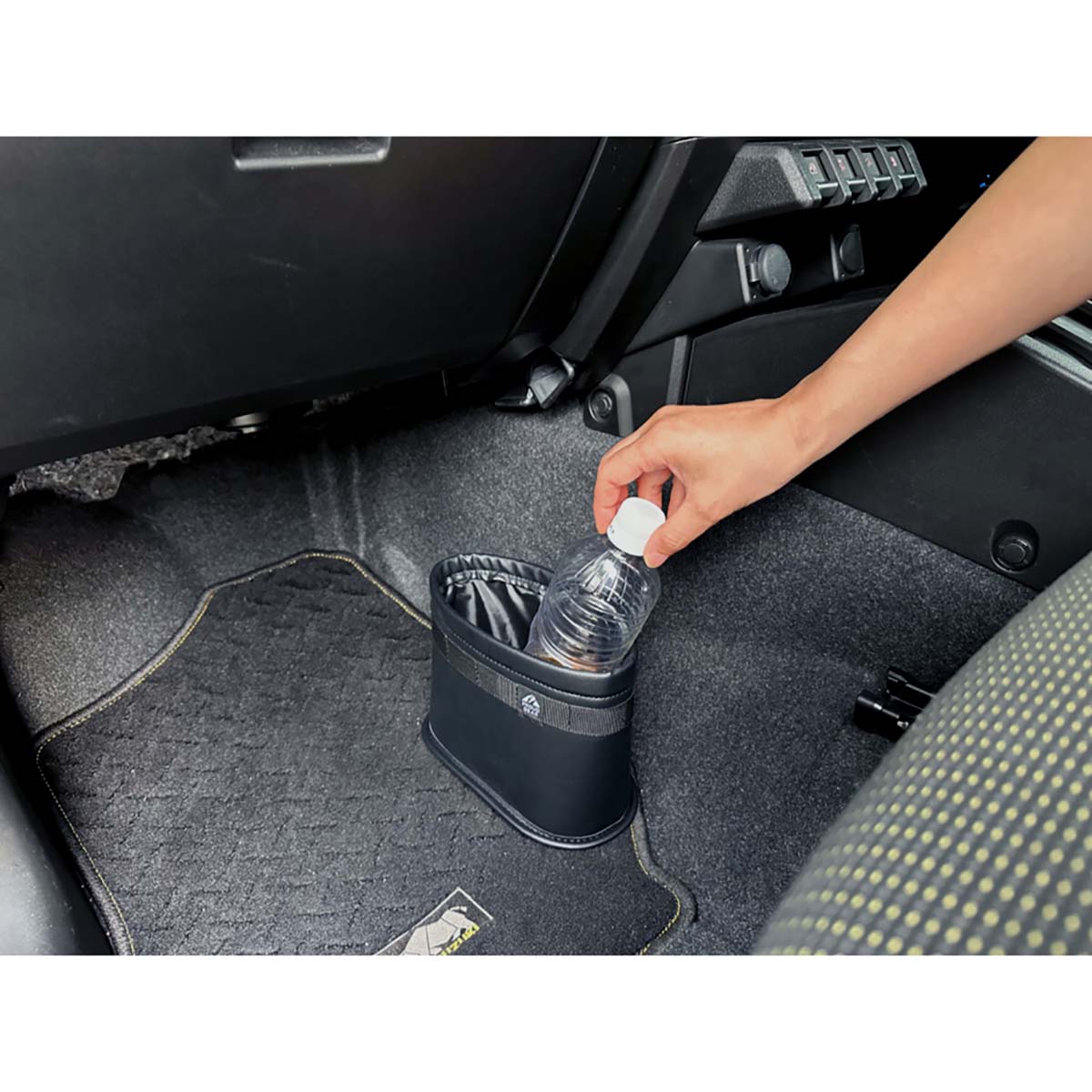 カー用品　ミリタリーエディション　炭消臭ダストボックス