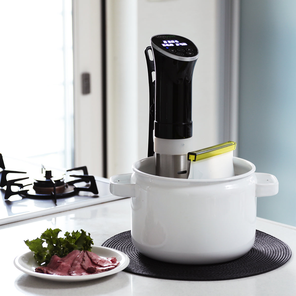 Felio Sous vide cooking　低温加熱調理器