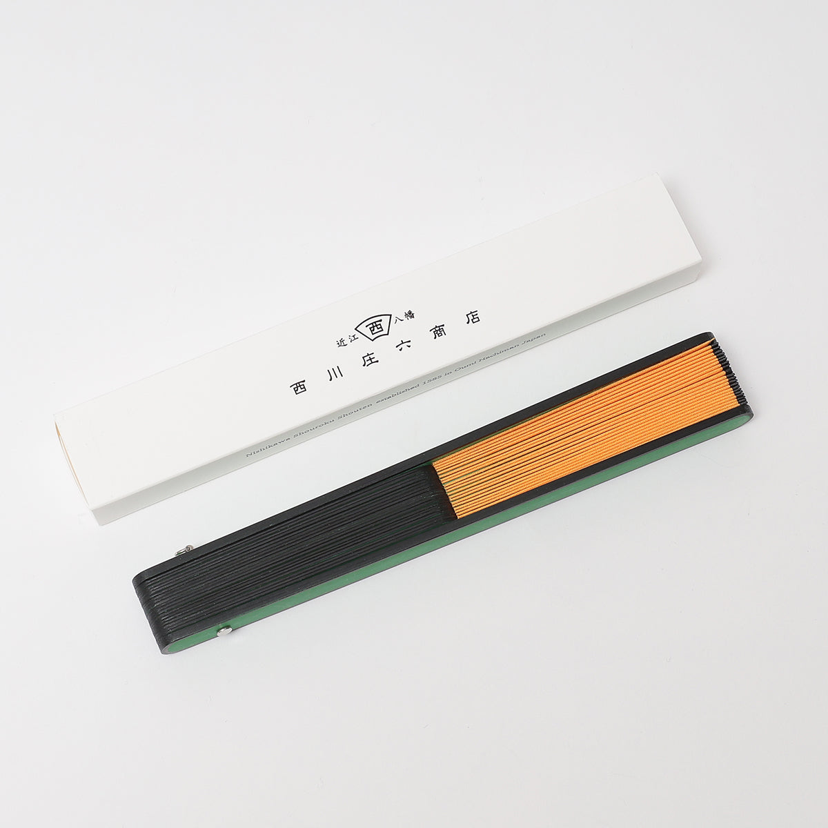 西川庄六　コミック扇子　ＹＥ×ＧＮ