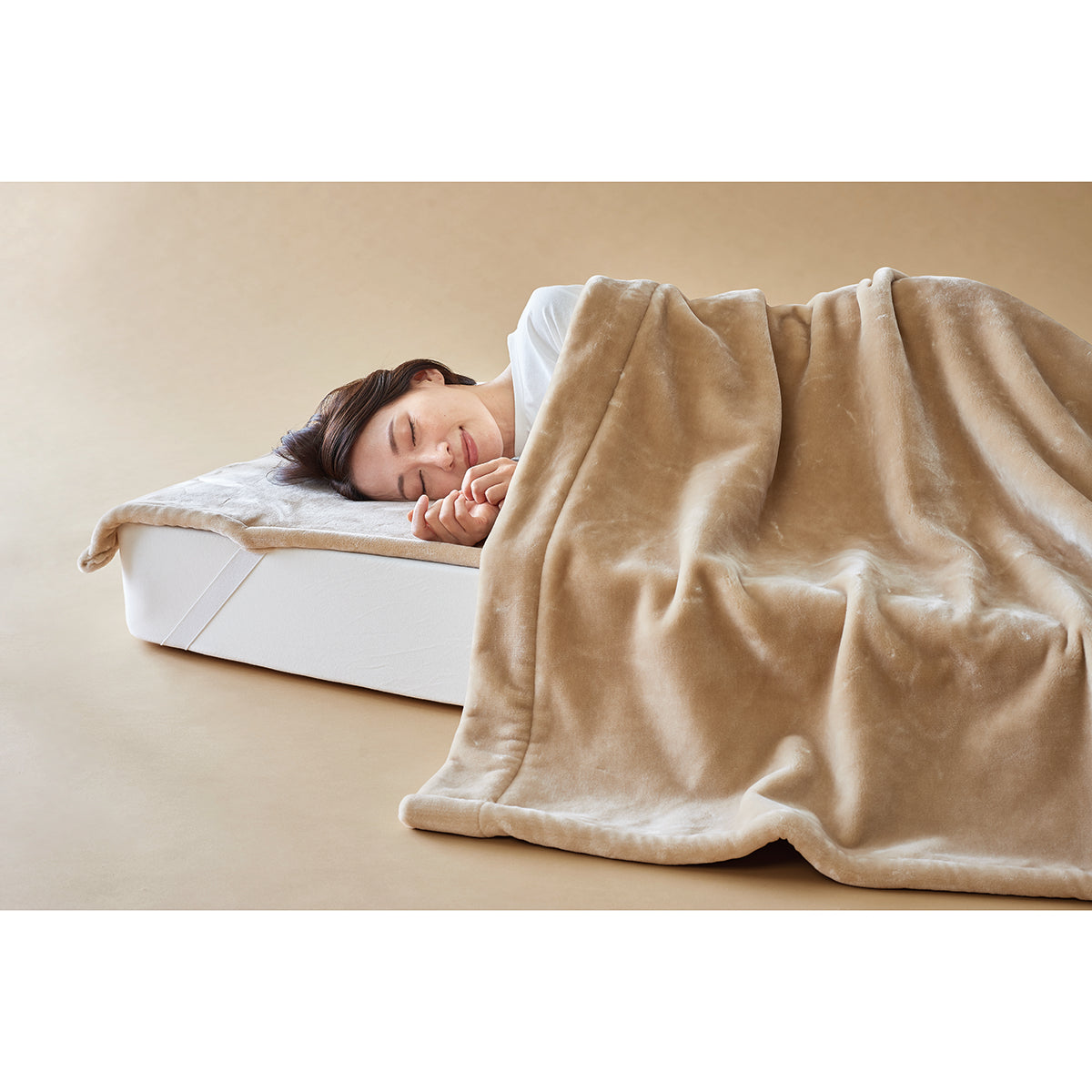 CALDO NIDO notte3　敷き毛布　ベージュ　シングル