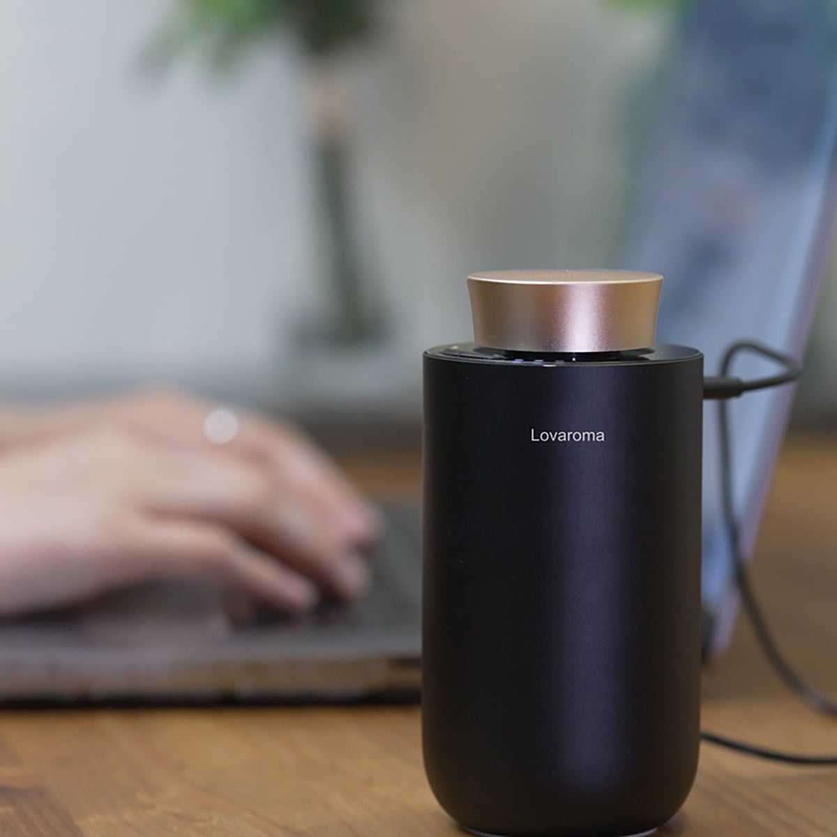 Lovaroma Deep Serenity Aroma 高密度アロマディフューザー H11 ブラックゴールド