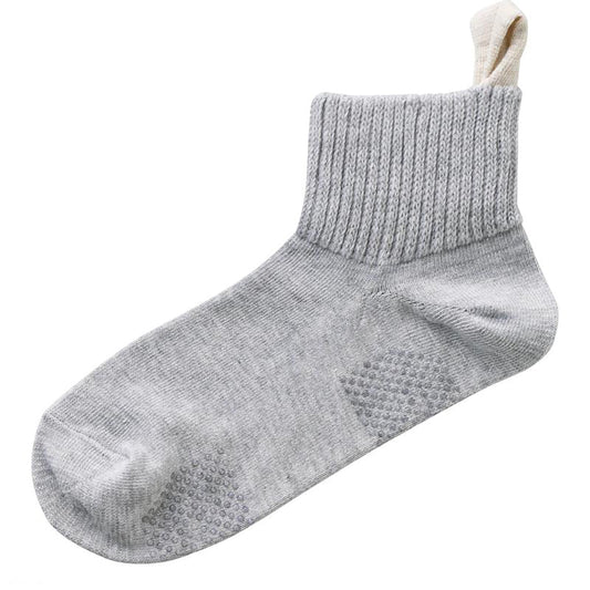 名前の書ける取っ手付ソックス(すべり止め付) グレー 24～26cm