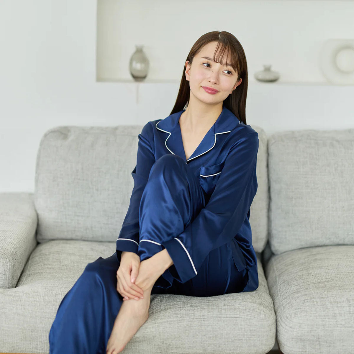 シルク 長袖パジャマ 上下セット 快眠 部屋着 ナイトウェア ネイビー M/L