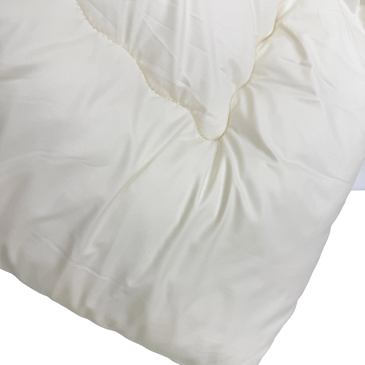 洗えて清潔かるふわ掛ふとん　150×210　ＩＶ