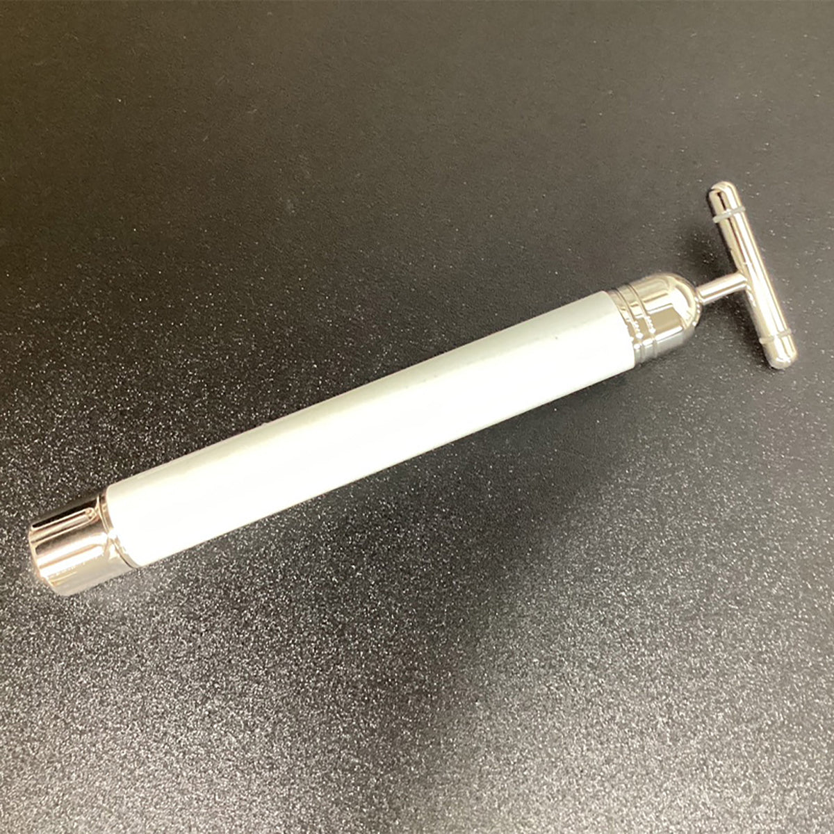 未来エステ研究所 TILLET I-UP（黒） プラチナメッキ導子＋EMS3モード＆8600回振動 目元・口元・ほうれい線 リフトアップ専用 コンパクト美顔器