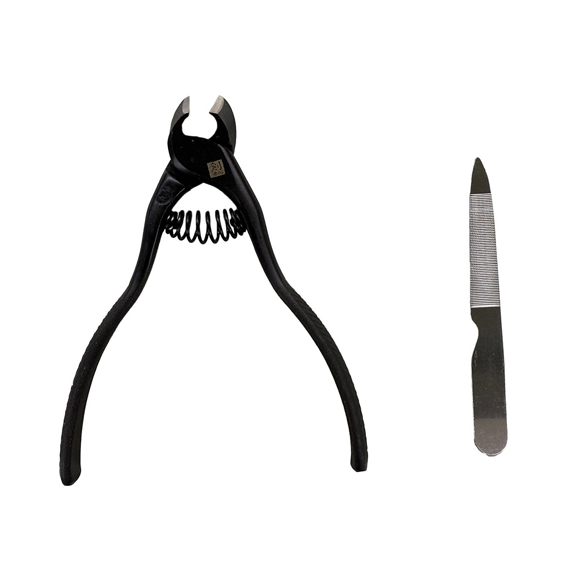 剣謙心　黒染ニッパー型爪切　桐箱入