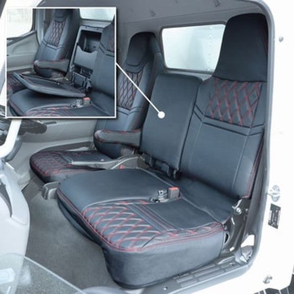ジェットイノウエ シートカバー COMBI 三菱ふそう 2t ’20キャンター/ブルーテックキャンター 標準車用 運転席+助手席側セット ブラック/赤糸 595335