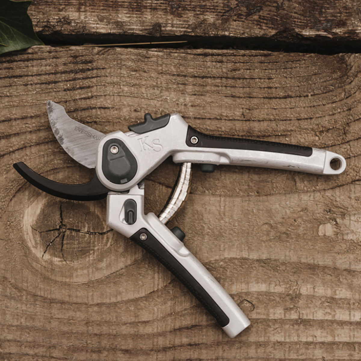 Eversharp All Purpose Secateurs Lite 多用途軽量剪定ばさみ