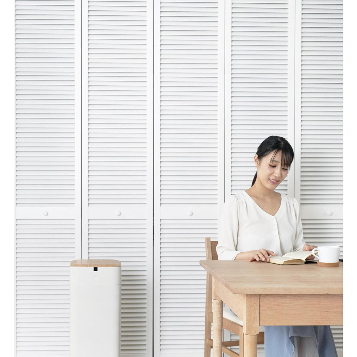 全自動スマートゴミ箱　ＥＬＢＩＮ（エルビン）３０Ｌ　ホワイト