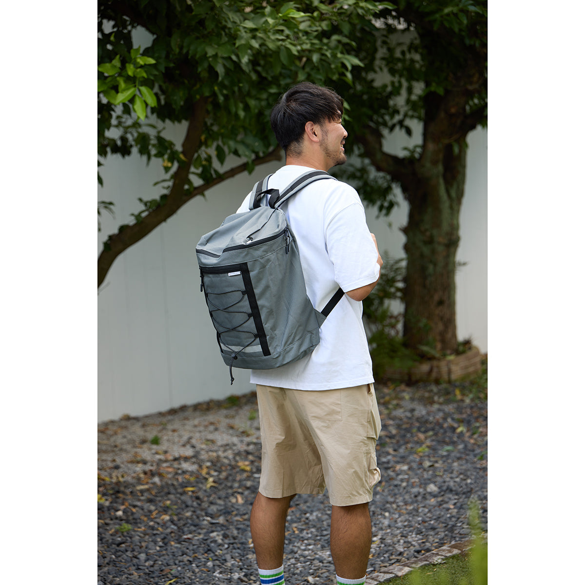 MOTTETE PLUS 寝具メーカーが考えた 防災リュック 宿泊5点セット グレー